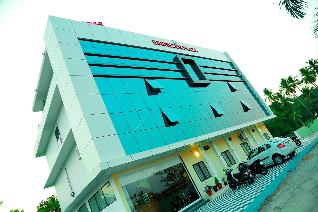 Hotel Ebenezer Plaza Nedumbassery Exterior foto