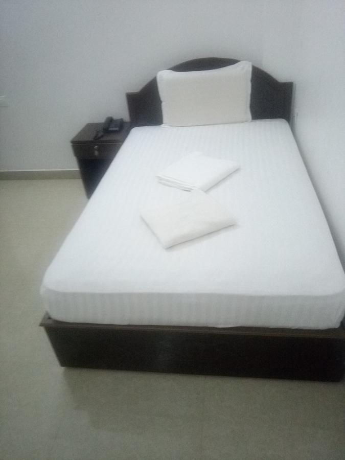 Hotel Ebenezer Plaza Nedumbassery Exterior foto
